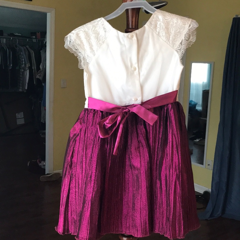 Dress - Picture 3 of 4